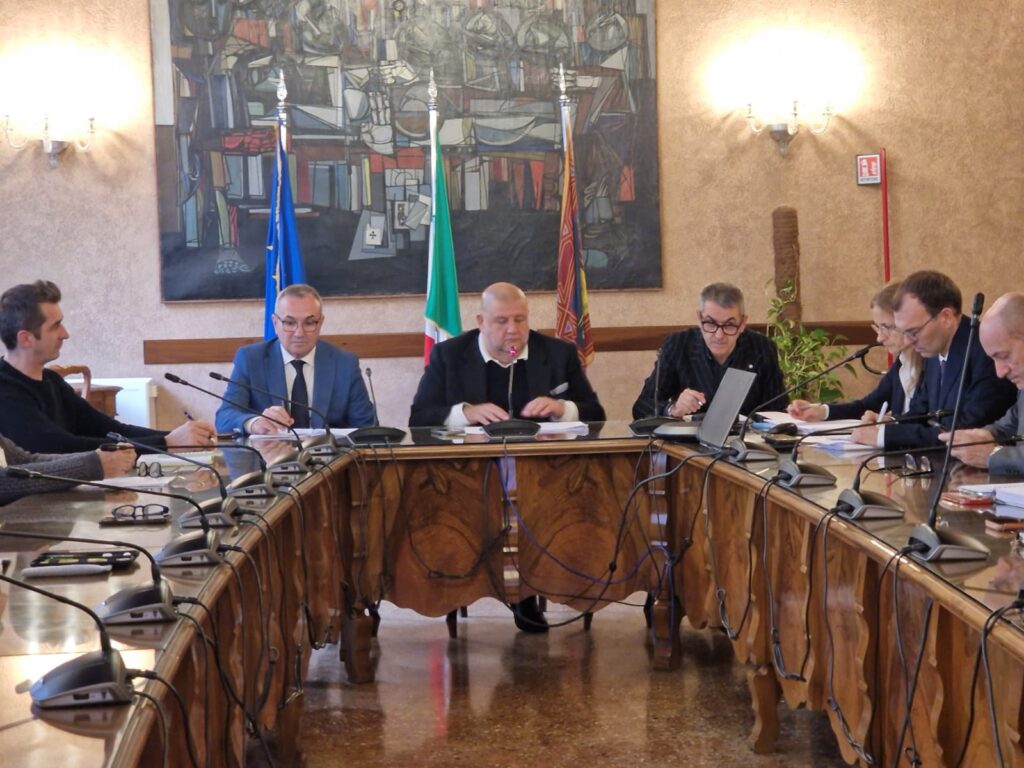 Comunicato Stampa 1745/2024 Insediato il tavolo del settore fieristico. Assessore Marcato, “Uniamo le forze per rilanciare il settore fieristico in Veneto”
