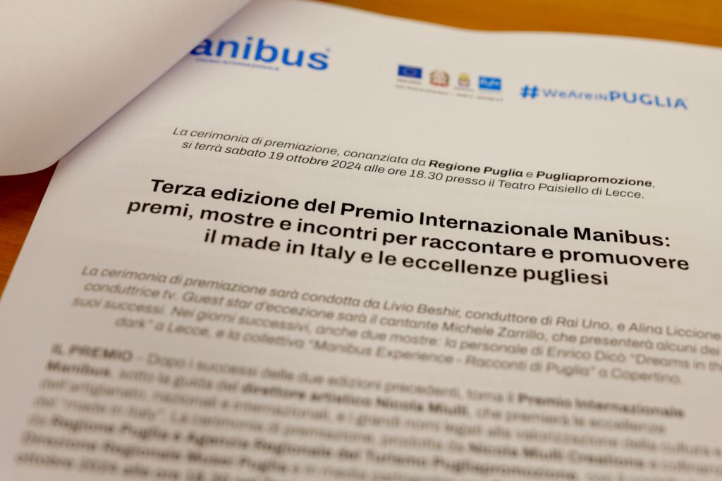 Agenzia regionale 1157.24 Emiliano Delli Noci terza ed. Premio internazionale Manibus a Lecce e Copertino