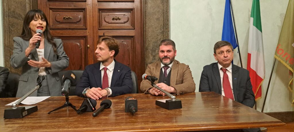 Thomas De Luca nuovo assessore all’ambiente, energia e programmazione territoriale della Regione Umbria: “Oggi è il giorno in cui vent’anni di lotte diventano cambiamento. Aree idonee per le rinnovabili e revisione Piano rifiuti i punti di partenza”