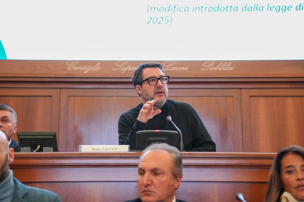 CASA, TAVOLO AL MIT CON SALVINI SULLE NOVITÀ TAGLIA-BUROCRAZIA