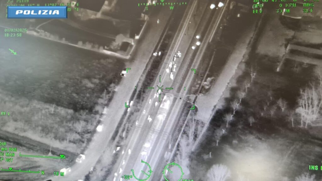 ***Video e comunicato *** LA POLIZIA DI STATO DI UDINE ARRESTA 8 TIFOSI DELL’UDINESE PER L’ASSALTO AL TRENO DEI TIFOSI VENEZIANI SABATO SERA A BASILIANO DOPO LA PARTITA UDINESE VENEZIA