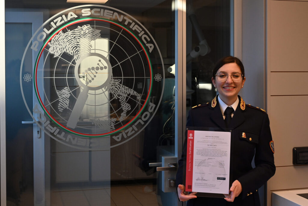 ESTENSIONE DELLA CERTIFICAZIONE ISO 9001 A TUTTI I GABINETTI PROVINCIALI E POSTI DI SEGNALAMENTO E DOCUMENTAZIONE DI POLIZIA SCIENTIFICA