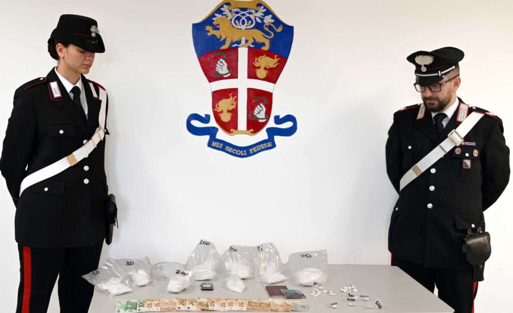 RIANO – CARABINIERI ARRESTANO 45ENNE TROVATO CON OLTRE 1 KG DI COCAINA
