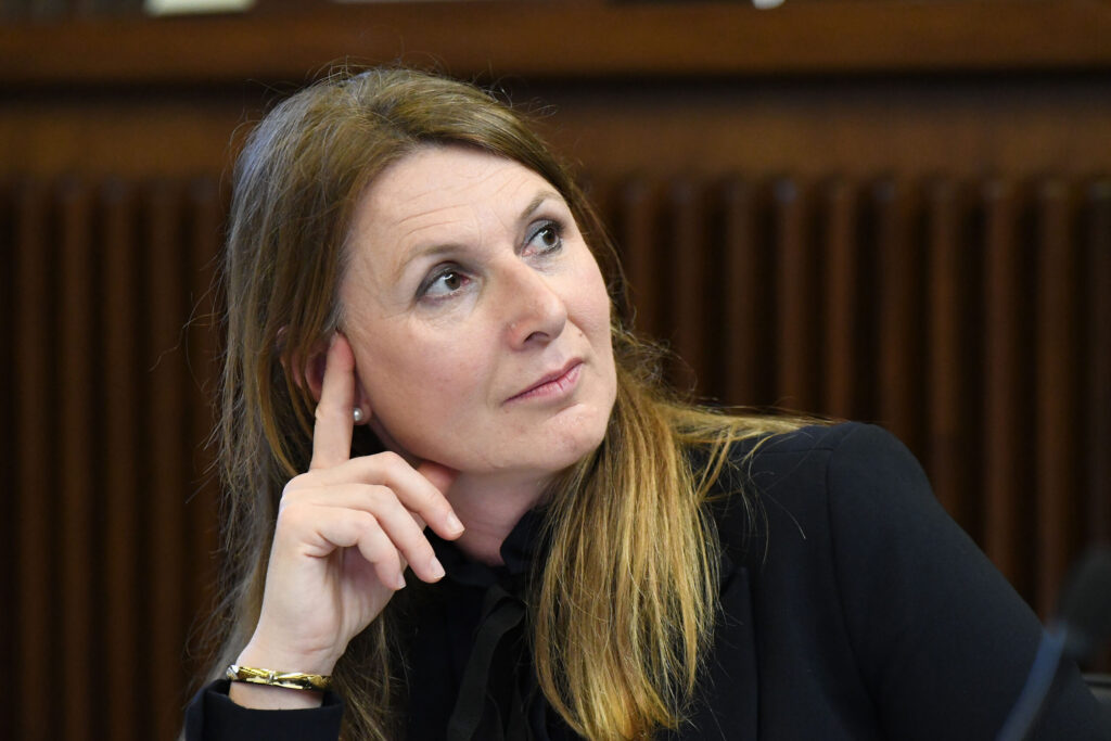 (ACON) GIUSTIZIA. CAPOZZI (M5S): CON CONSULTA FIGLI DI 2 MAMME ORA TUTELATI