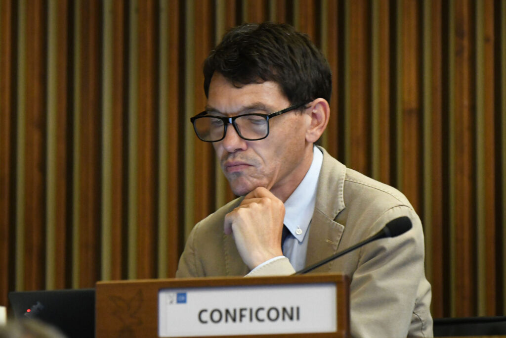 (ACON) ASSESTAMENTO. CONFICONI-CELOTTI (PD): TRASPORTO GRATUITO PER STUDENTI