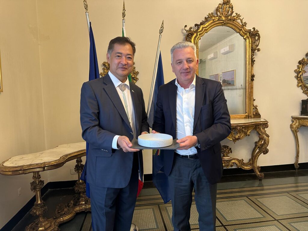 Il Sindaco della Spezia Pierluigi Peracchini incontra il Console Generale della Repubblica di Corea del Sud