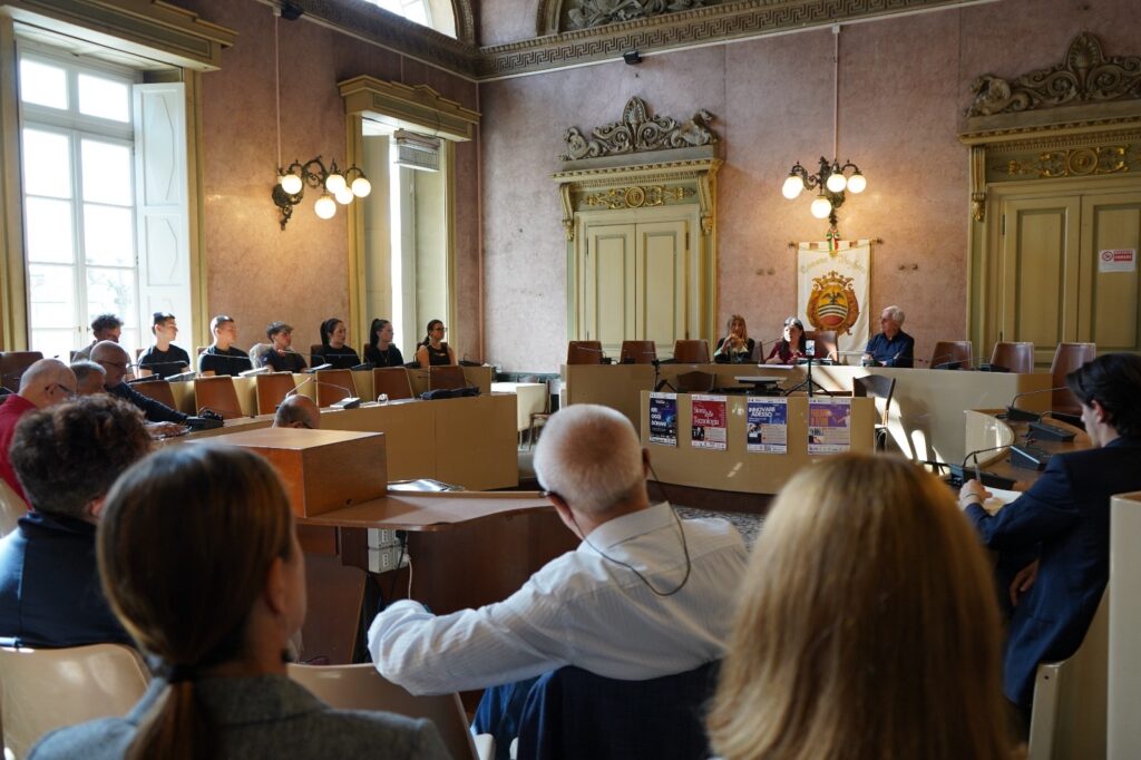 Comunicato Stampa: Voghera Digital 2025 – Quinta Edizione Un viaggio nel tempo della tecnologia: ieri, oggi, domani