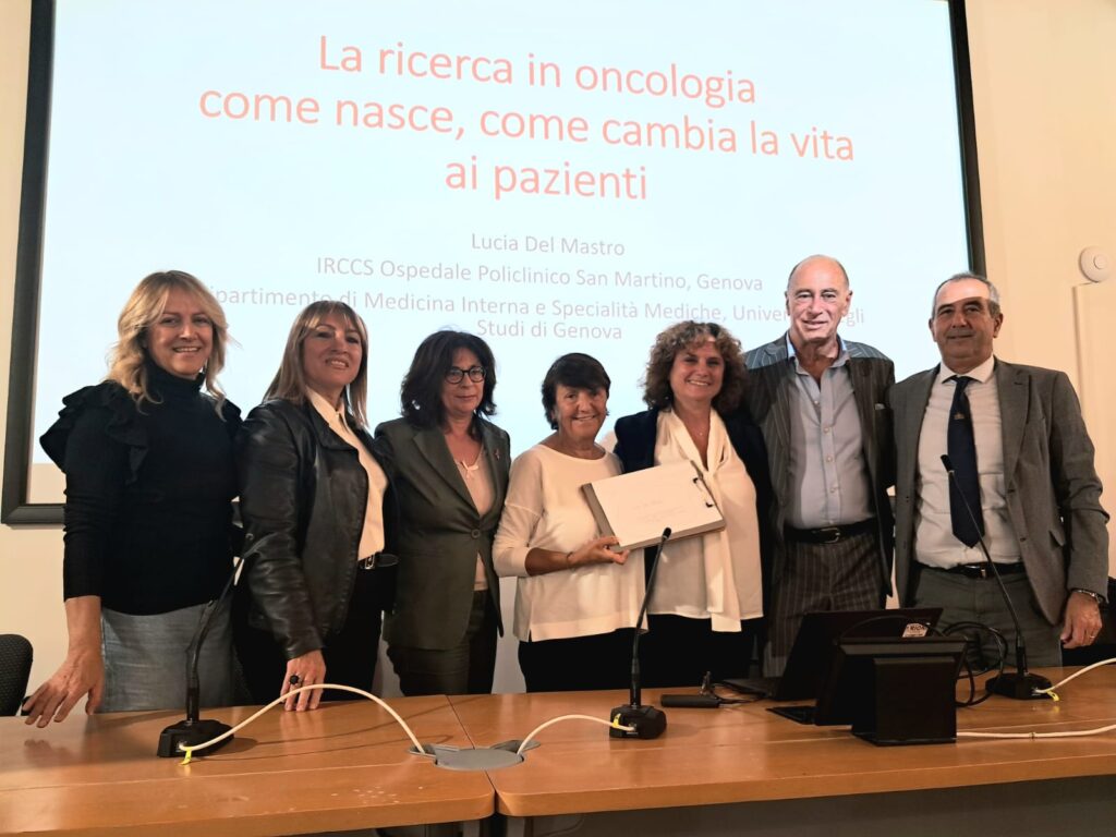 CS – “Alassio in Rosa per Alessia” porta il mondo della ricerca scientifica sul Muretto di Alassio. Ieri la firma della Prof.ssa Lucia Del Mastro, ospite d’onore della manifestazione