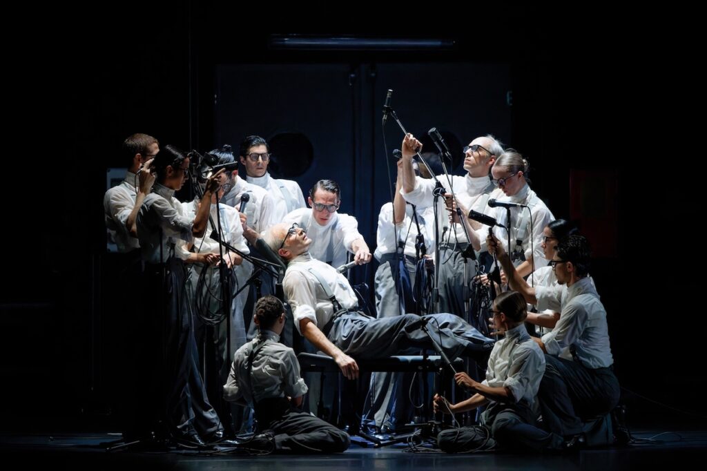 DANZA Il genio di Ennio Morricone rivive nell’universo di Marcos Morau