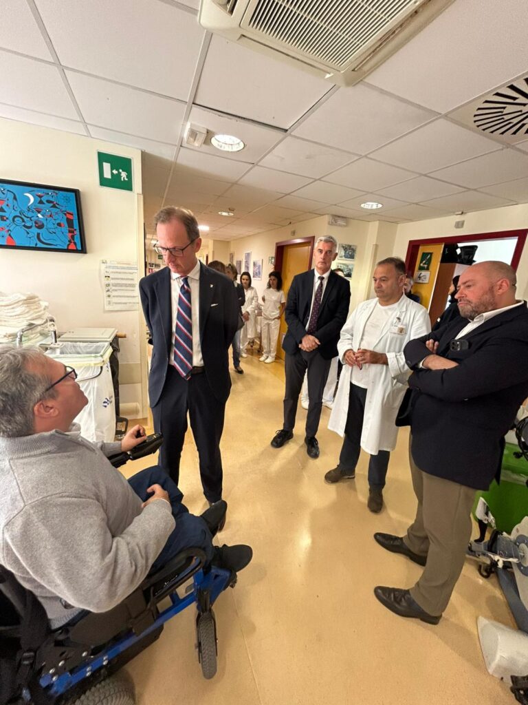 Regione Liguria in visita al Centro Clinico NeMO di Arenzano: “Un modello di comunità per la presa in carico delle persone con SLA e patologie neuromuscolari”
