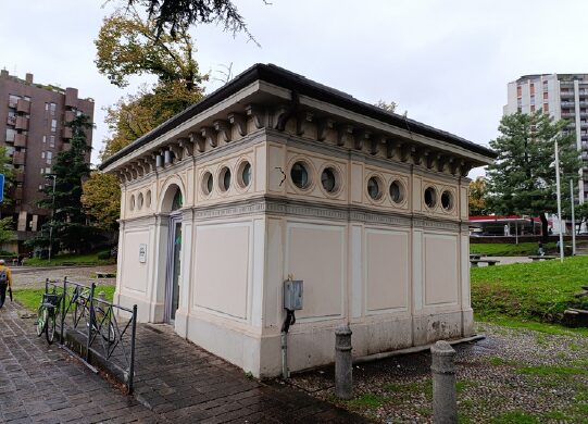 Al via i lavori di restauro manutenzione straordinaria dell’Infopoint di via Arosio, davanti alla stazione di Monza – COMUNICATO STAMPA