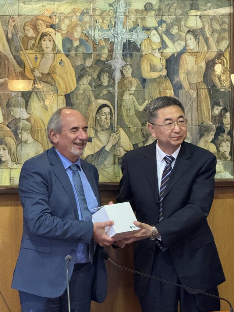 Comunicato stampa – La delegazione cinese della NAEA in visita alla “d’Annunzio”