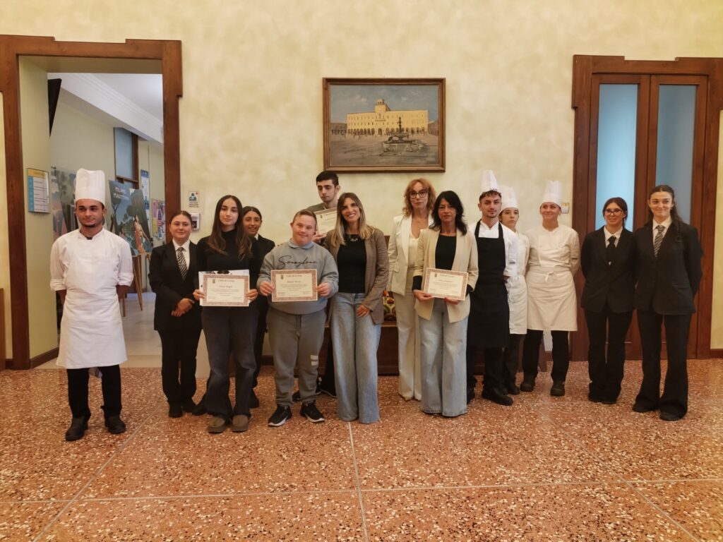 Comunicato stampa: Il Sindaco e l’Assessora alla Scuola hanno incontrato gli studenti dell’Istituto alberghiero diplomati nell’a.s. 2024-2025 col massimo dei voti.