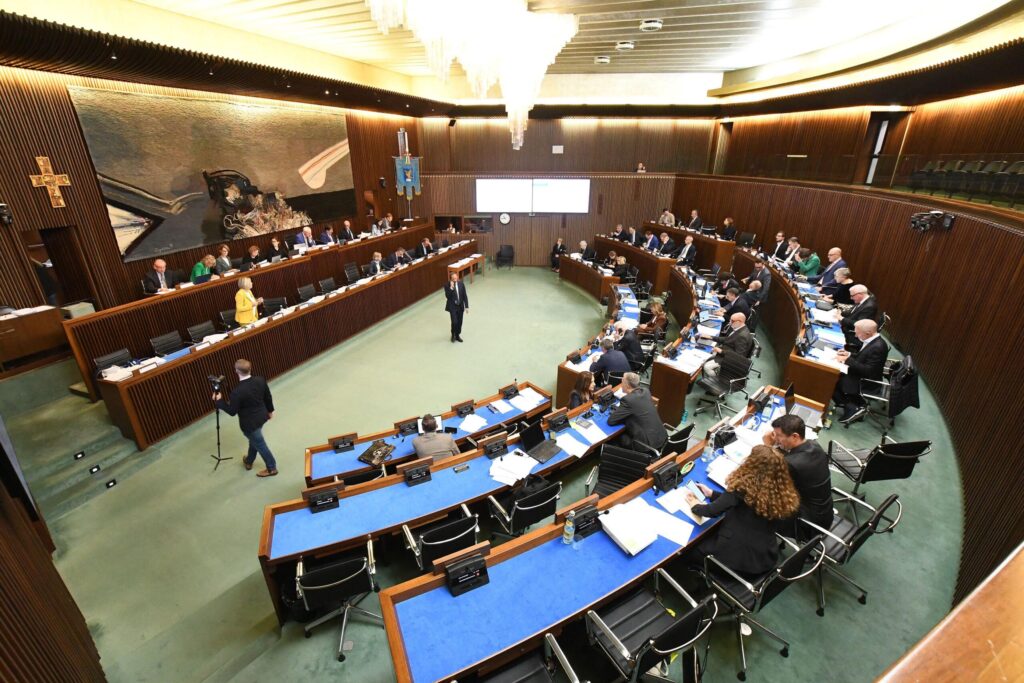 (ACON) SETTIMANA IN CR. DUE SEDUTE D’AULA SU ATTRATTIVIT DEL TERRITORIO