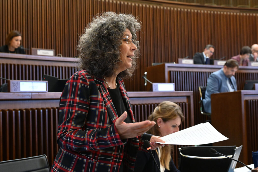 (ACON) LAVORO. PELLEGRINO (AVS): DDL 59 OCCASIONE MANCATA SU RUOLO DONNA