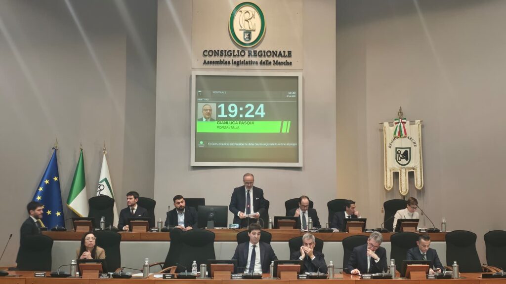 Comunicato stampa – Gianluca Pasqui eletto Presidente del Consiglio regionale – Definita la composizione dell’Ufficio di Presidenza