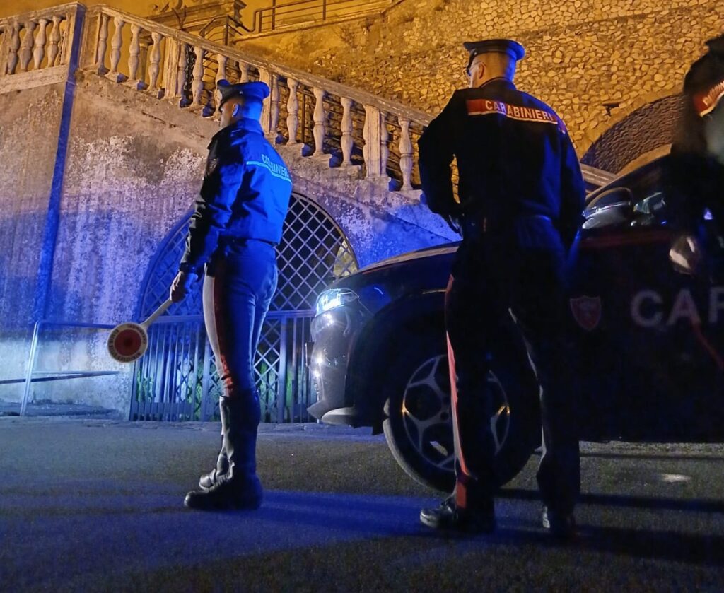 #CONTIENE FOTO# PALESTRINA – CARABINIERI ARRESTANO 10 PERSONE PER DETENZIONE DI DROGA AI FINI DI SPACCIO. SEQUESTRATI COMPLESSIVAMENTE. 72 G DI COCAINA E 7 GR DI HASHISH E MARIJUANA.