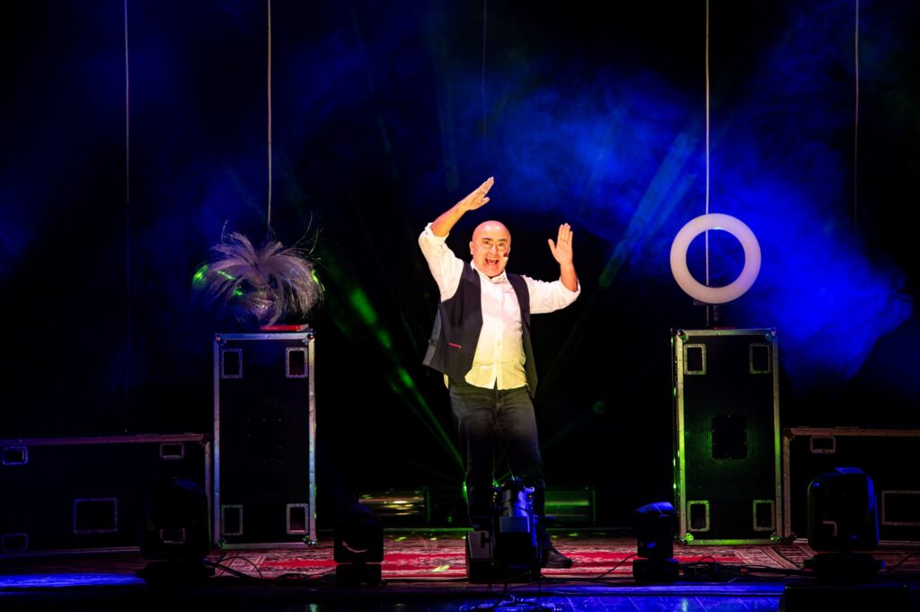 Debutta con Paolo Cevoli e un doppio sold out la nuova Stagione di prosa e danza del Teatro Galli