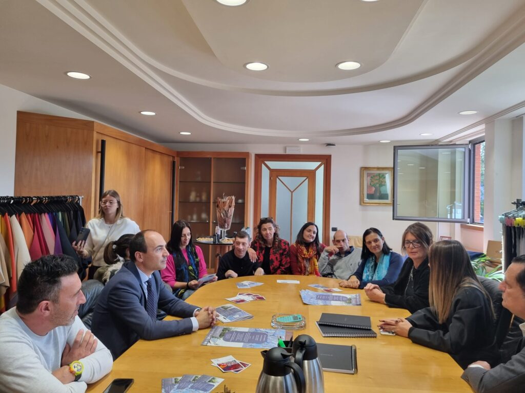 A Montemurlo “Arte in fabbrica”, l’asta di quadri che sostiene le attività della cooperativa sociale Kepos