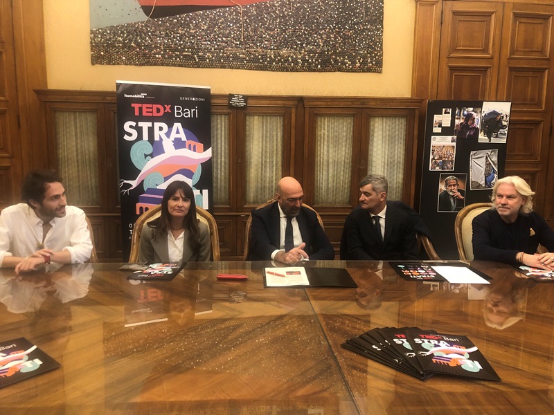 IL COMUNE COMUICA – Bari si racconta a TEDx 2025: Daniele Silvestri chiuderà l’evento in programma l’8 novembre al Teatro Piccinni