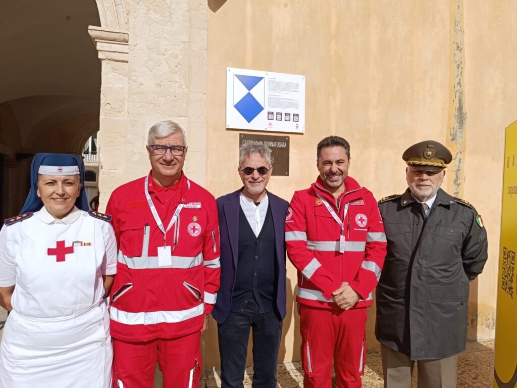 Cs. n.534 Il Castello di Donnafugata è il primo sito ibleo a ricevere lo “Scudo Blu” + foto