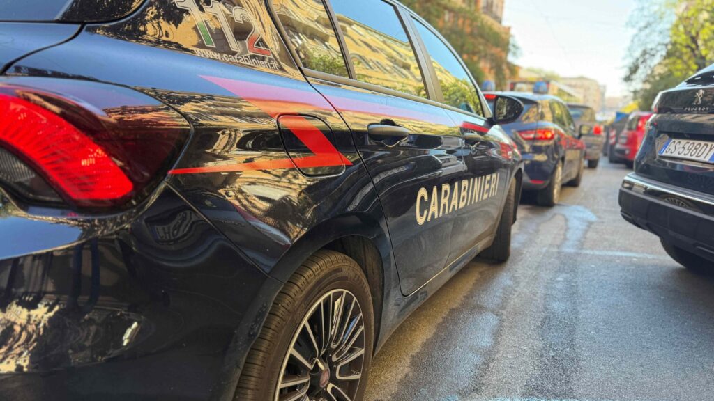 ROMA – CONTROLLO STRAORDINARIO DEI CARABINIERI NEI QUARTIERI ALESSANDRINO, CASILINO E TORRE MAURA. UNA PERSONA ARRESTATA E 3 DENUNCIATE.