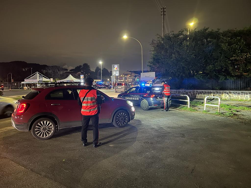 CASTEL GANDOLFO & ALBANO LAZIALE – CONTROLLI STRAORDINARI DEI CARABINIERI NELLA NOTTE DI HALLOWEEN.