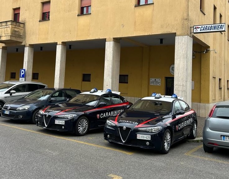 #CONTIENE FOTO# VALMONTONE – CARABINIERI SVENTANO FURTO AD UN BAR-TABACCHERIA ED ARRESTANO UNA PERSONA.