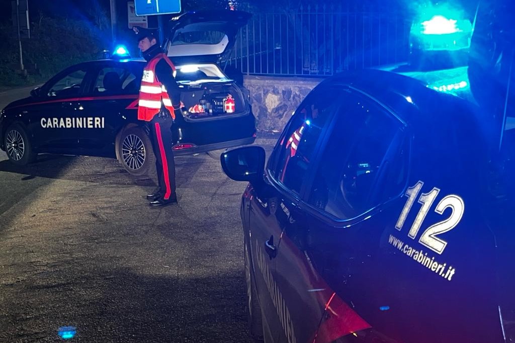 #CONTIENE VIDEO E FOTO# CAPENA – ESECUZIONE ORDINANZA DI CUSTODIA CAUTELARE ESEGUITA NEI CONFRONTI DI 3 UOMINI GRAVEMENTE INDIZIATI QUALI AUTORI DELL’OMICIDIO DI CENA STEFANO. RICOSTRUITA LA DINAMICA DELL’AGGRESSIONE.