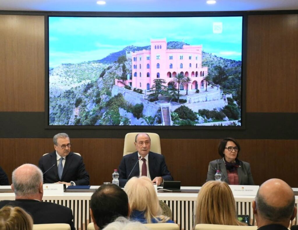 Palermo, Castello Utveggio torna a splendere. Schifani: «Completati i lavori, adesso lo restituiamo alla città»