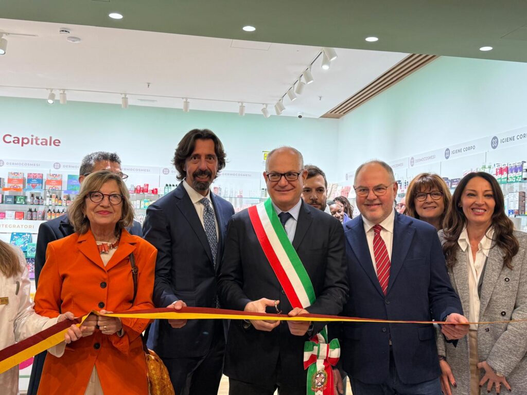 INAUGURATA OGGI A EUROMA2 LA NUOVA FARMACIA COMUNALE