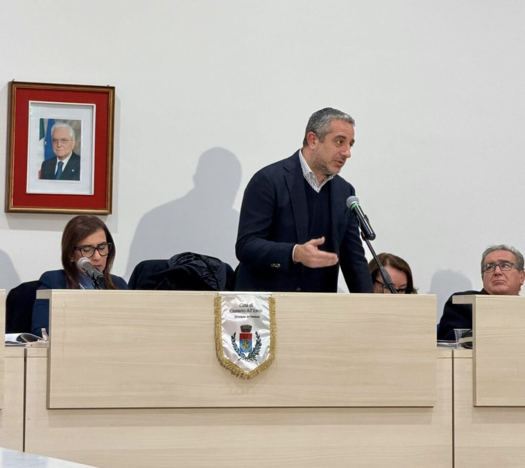 Il Consiglio comunale ha approvato a maggioranza le Variazioni di bilancio e il Regolamento comunale per l’organizzazione delle celebrazioni delle promesse di matrimonio, matrimoni civili e costituzione unioni civili.