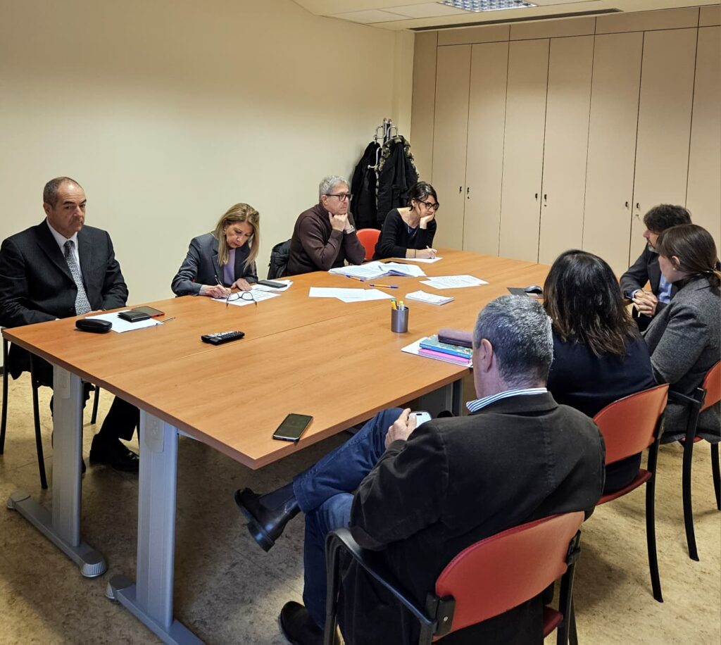 Aun 25 nov. 025 (Pag 2 + foto)