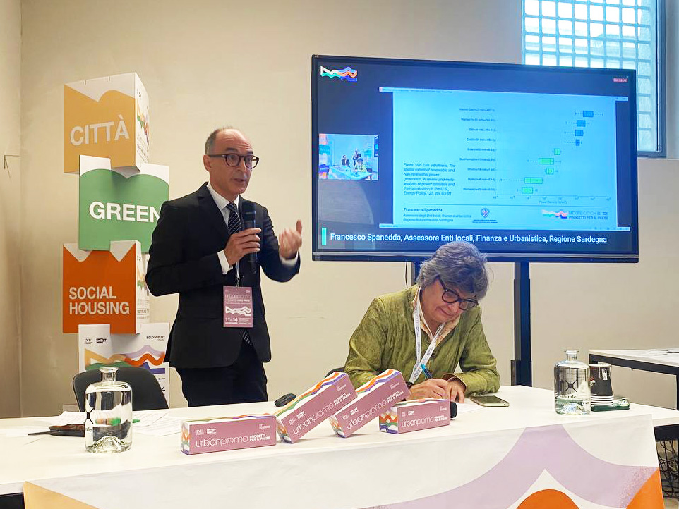 URBANPROMO 2025, SPANEDDA: “SÌ ALLA TRANSIZIONE ENERGETICA, MA GOVERNATA.