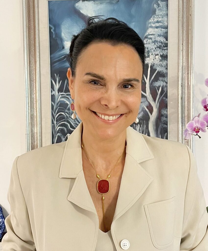 L’OMBRA DELLO SCHERMO: FIGLI, DIPENDENZA E BISOGNO DI CONNESSIONE REALE. NE PARLIAMO CON ADELIA LUCATTINI