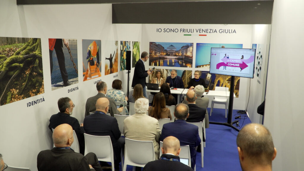 (ARC) Aut. locali: Roberti, confronti preziosi a stand Fvg di Assemblea Anci