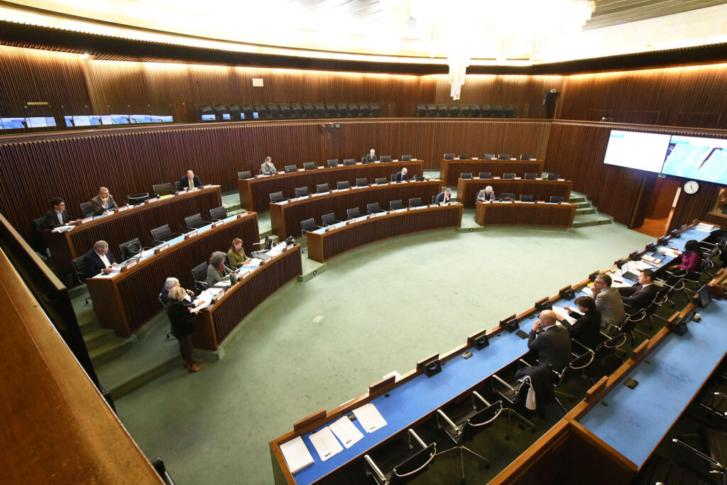 (ACON) BILANCIO IN I COMM/3. SERVIZI INFORMATICI VERSO L’OPEN SOURCE