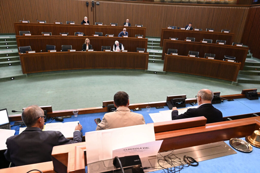 (ACON) SALUTE. DA III COMMISSIONE OK UNANIME A PIANO 2025-27 CURE PALLIATIVE