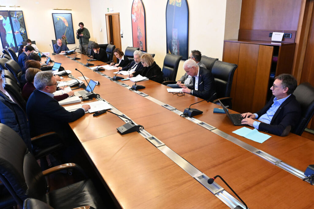 (ACON) FAMIGLIA. OK UNANIME CLCV AD AMPLIAMENTO FRUITORI MISURE SOSTEGNO FVG