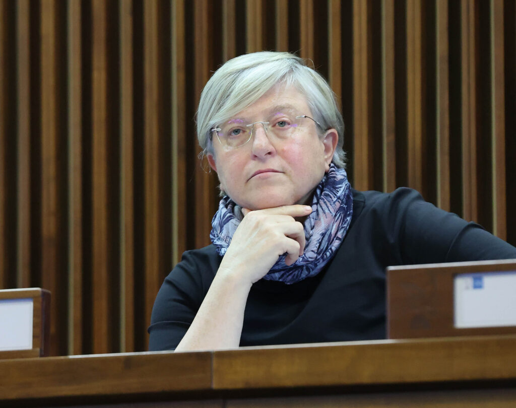 (ACON) SCUOLA. LIGUORI (PAT-CIV) DUBBI SU CAMPUS GORIZIA IN EX OSPEDALE