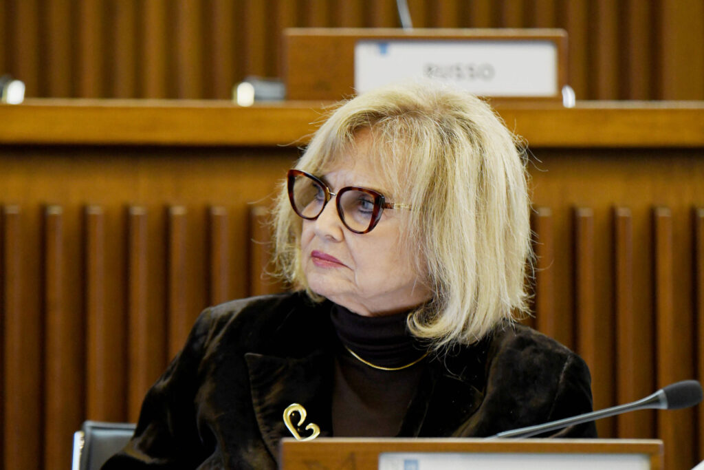 (ACON) DONNE. FASIOLO (PD): SERVONO AZIONI FORTI CONTRO VIOLENZA FINANZIARIA