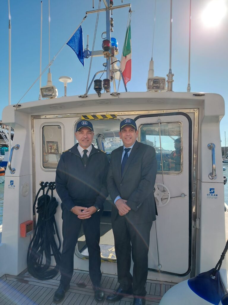 Comunicato Stampa AdSP MTCS – Porto di Civitavecchia. Sopralluogo in mare del Direttore Marittimo del Lazio Cosimo Nicastro e del Commissario straordinario dell’AdSP Raffaele Latrofa