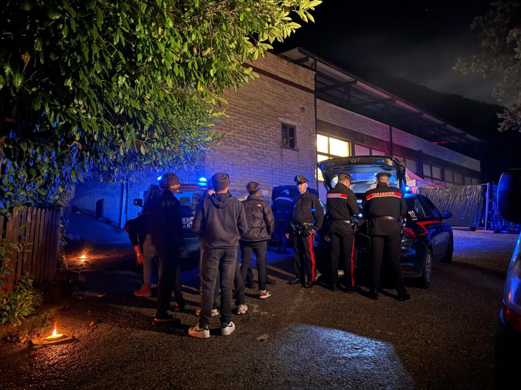 #CONTIENE FOTO# SUBIACO – CONTROLLI A LARGO RAGGIO DEI CARABINIERI. NELLA NOTTE DI HALLOWEEN: NUMEROSE DENUNCE E VARIO SUPEFACENTE SEQUESTRATO.