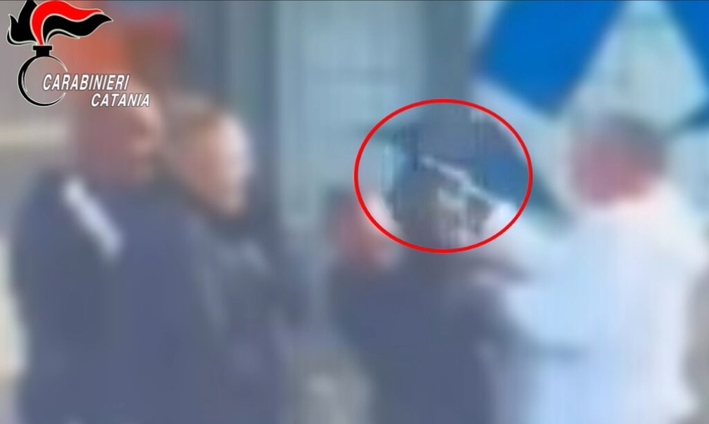 CARABINIERI: Catania, eseguita un’OCC nei confronti di 5 persone gravemente indiziate di rapina aggravata, detenzione e porto illegale di armi