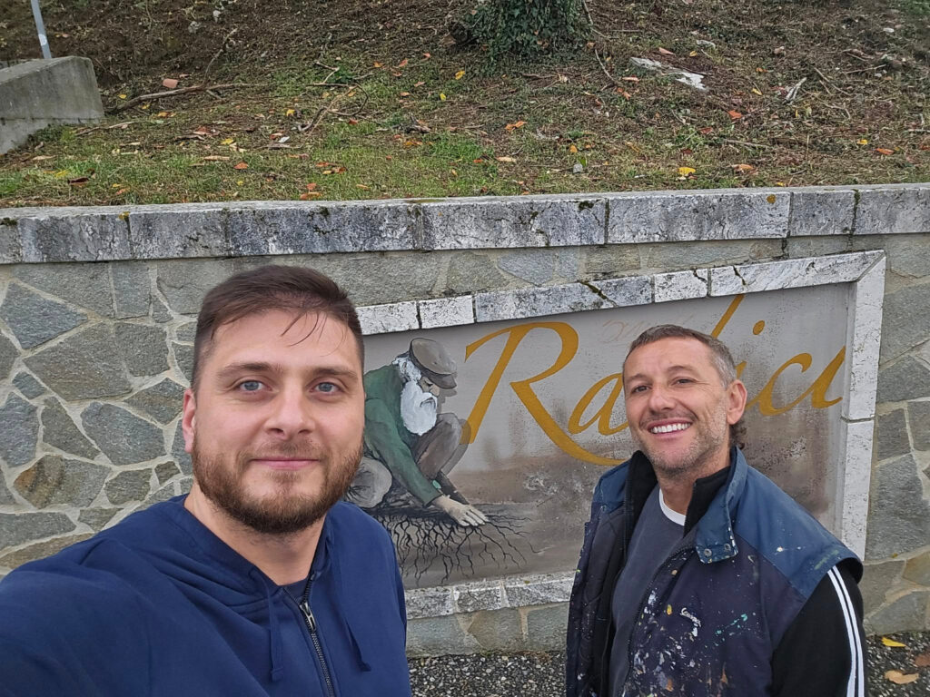 I nuovi murales di Dario Vella nel parcheggio della Chiesa: arte e identità si incontrano a Monterotondo Marittimo