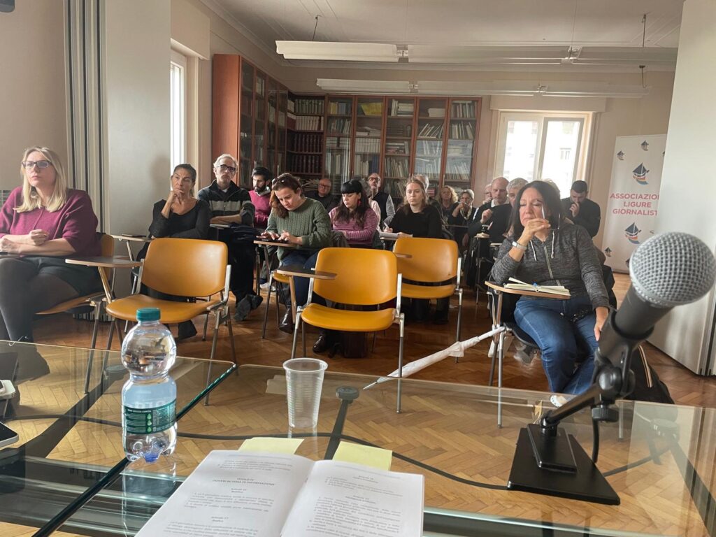 AI e giornalismo: strumenti, minacce, deontologia: successo del corso a Genova