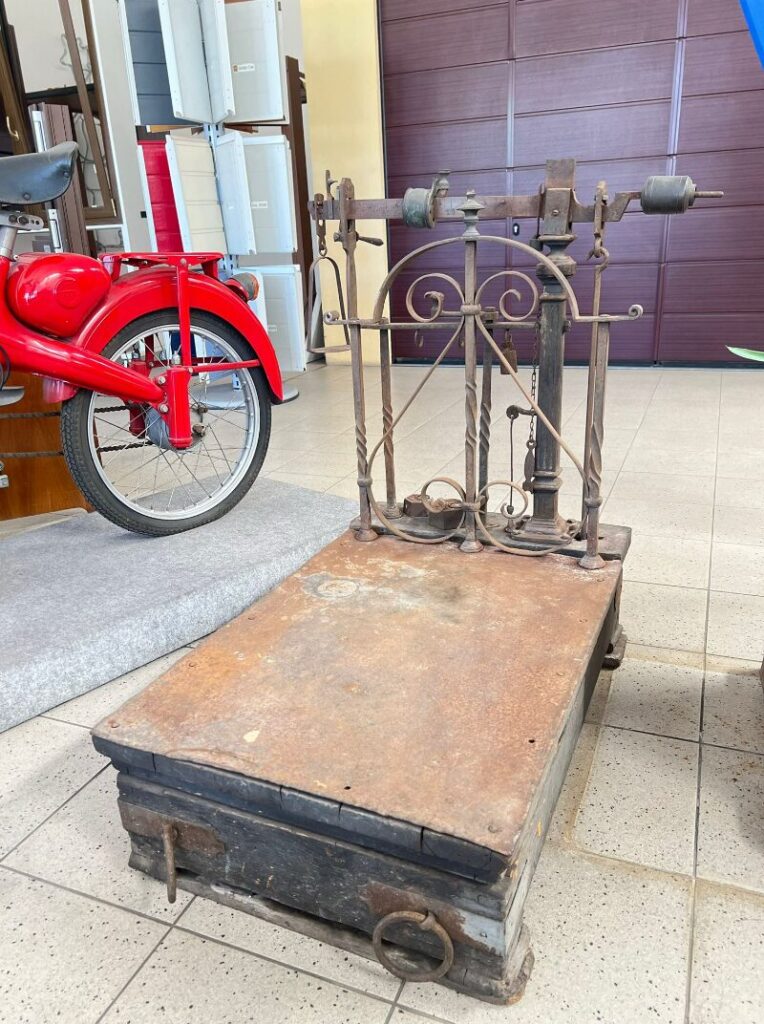 “M.G. Mancini Guido snc”: una storia di ferro, passione e tradizione, che dura da 65 anni e arriva fino alla ricostruzione del Teatro Galli. Dedicata all’artigianato riminese la 106esima iscrizione all’Albo delle Botteghe Storiche del Comune di Rimini