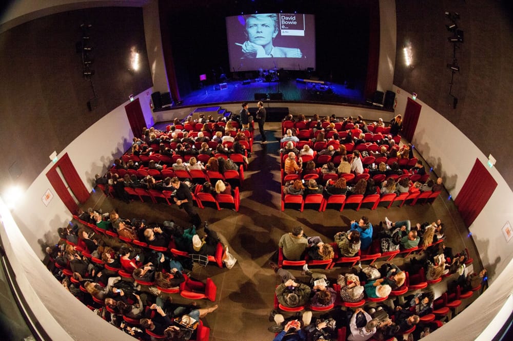 Cs “Inti-Illimani al teatro Astoria”