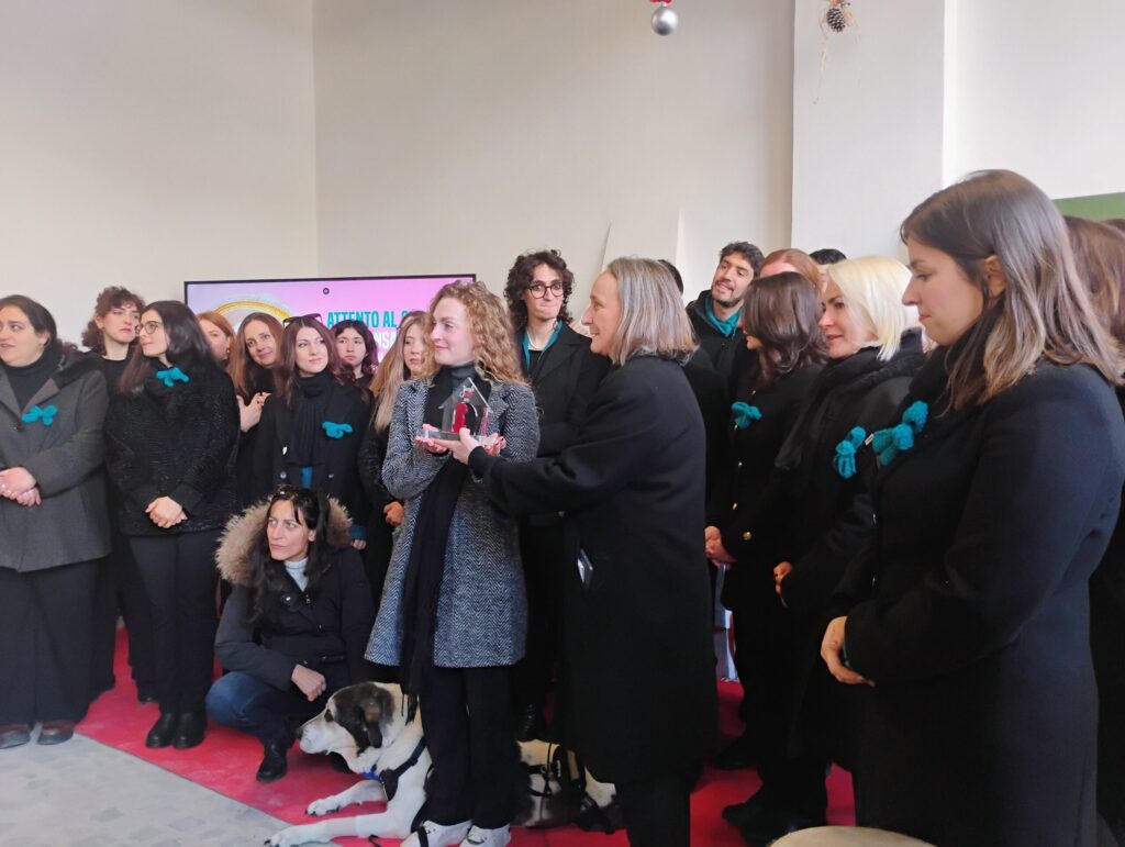 ANIMALI, ALFONSI: A VILLA BORGHESE PER FESTEGGIARE LE OLTRE 1200 ADOZIONI DEL 2025