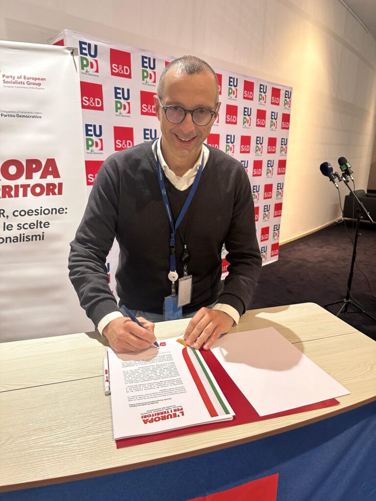 Ricci: “Meloni e Fitto sostengano proroga di 18 mesi del PNRR, altrimenti l’Italia rischia la recessione”